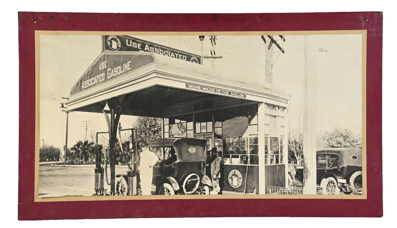 ASSOCIATED GASOLINE LARGE SERVICE STATION PHOTOGRAPH (1 of 3)