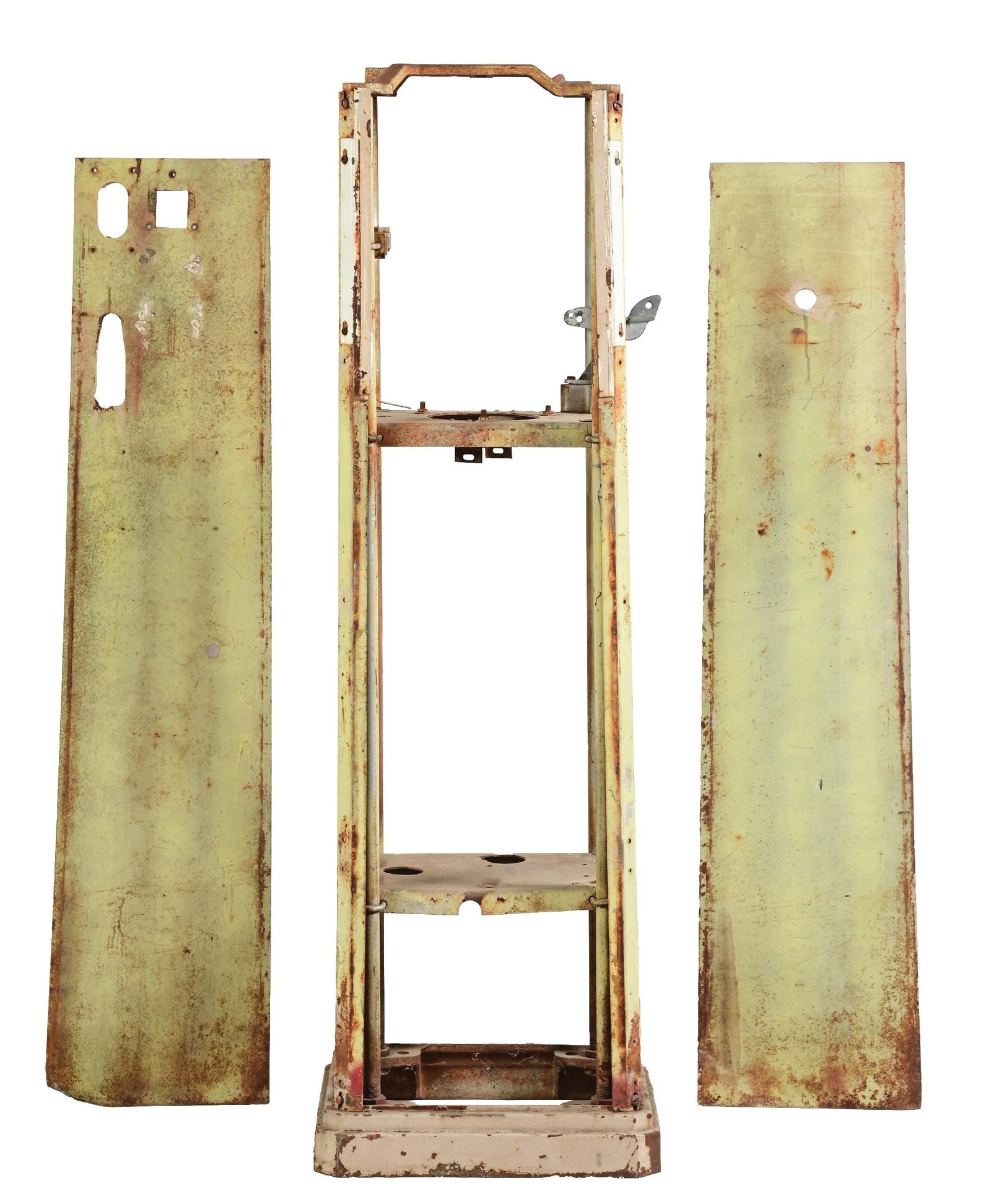 ORIGINAL ASSOCIATED GASOLINE PROJECT GAS PUMP. (1 of 3)