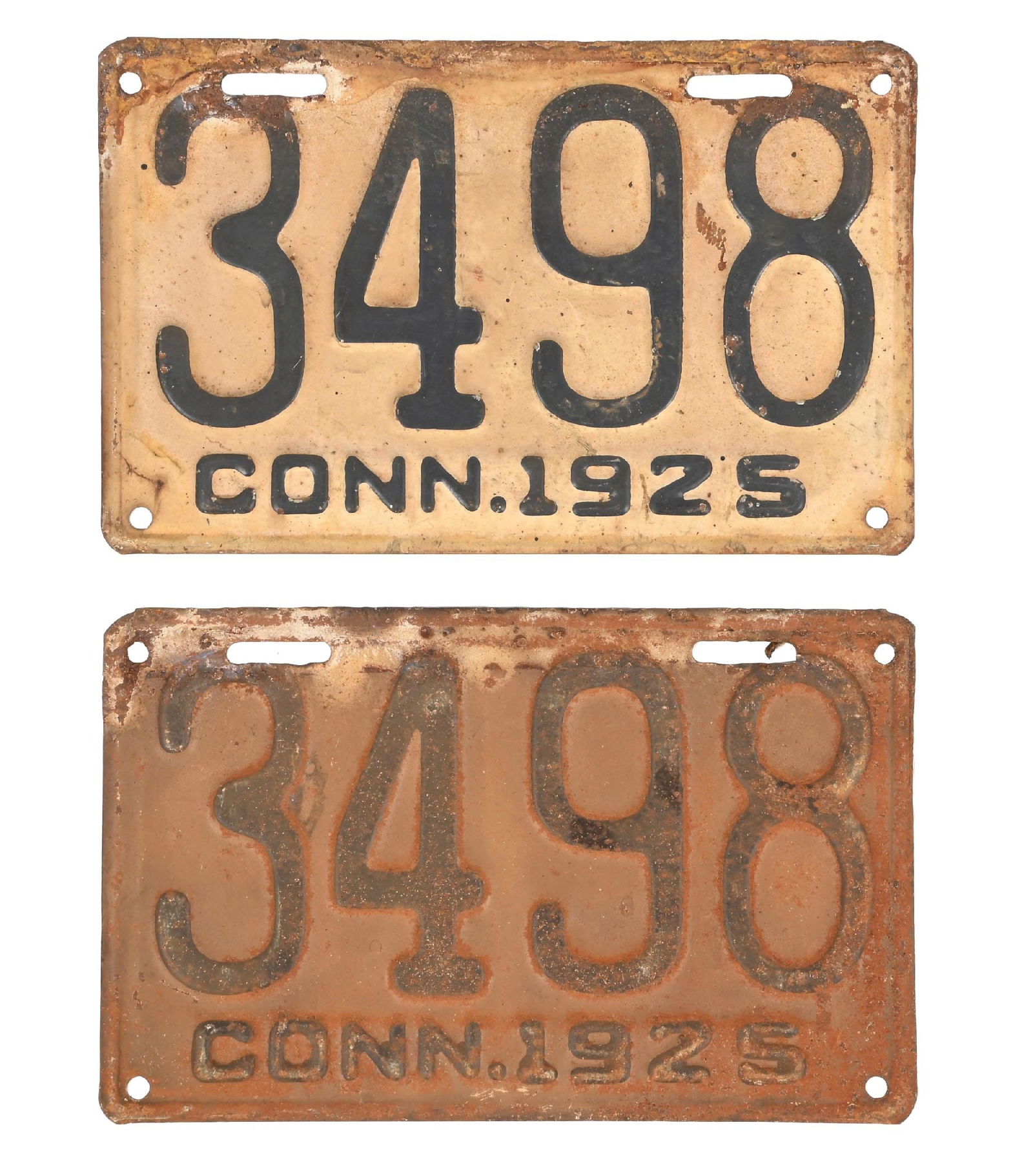 COLLECTION OF 2: 3498 CONN. 1925 EMBOSSED TIN LICENSE PLATES (1 of 2)