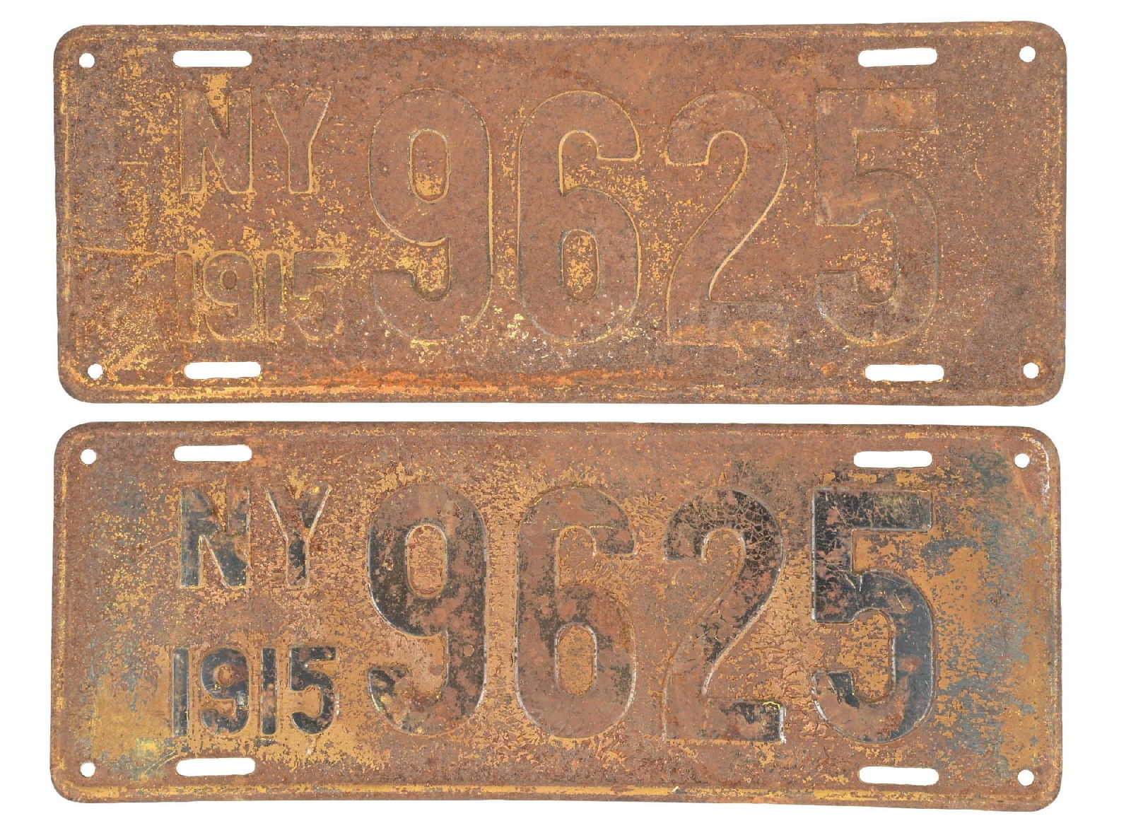 COLLECTION OF 2: 9625 N.Y. 1915 EMBOSSED TIN LICENSE PLATES (1 of 2)