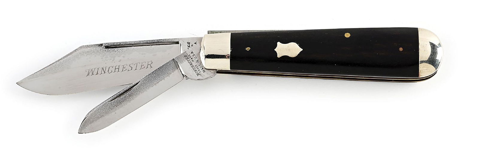 ETCHED WINCHCHESTER TRADE MARK MADE IN USA #2688 LARGE SWELL END JACK KNIFE WITH EBONY WOOD HANDLES. (1 of 8)