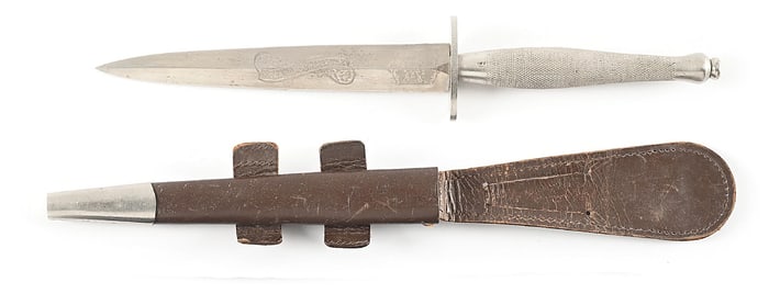 RARE ETCHED PRESENTATION SECOND PATTERN FAIRBAIRN-SYKES STILETTO BY WILKINSON SWORD.