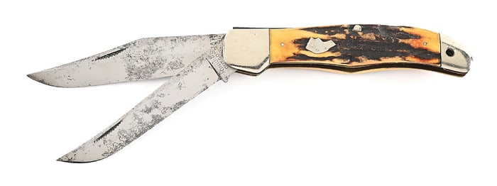 KA-BAR UNION CUTLERY CO. STAG HANDLE TWO BLADE DOGSHEAD FOLDING HUNTER.