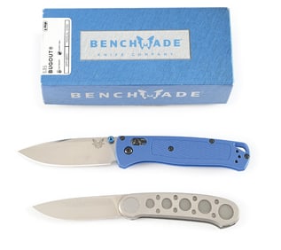 LOT OF 2: BENCHMADE BUGOUT AND PACIFIC CUTLERY CORP 983 BARRY WOOD FOLDER.
