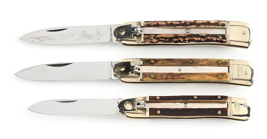 LOT OF 3: C.1960S-70S WEIDMANNSHEIL AND HUBERTUS STAG HANDLE LEVER LOCK SWITCHBLADE SPRINGERS.
