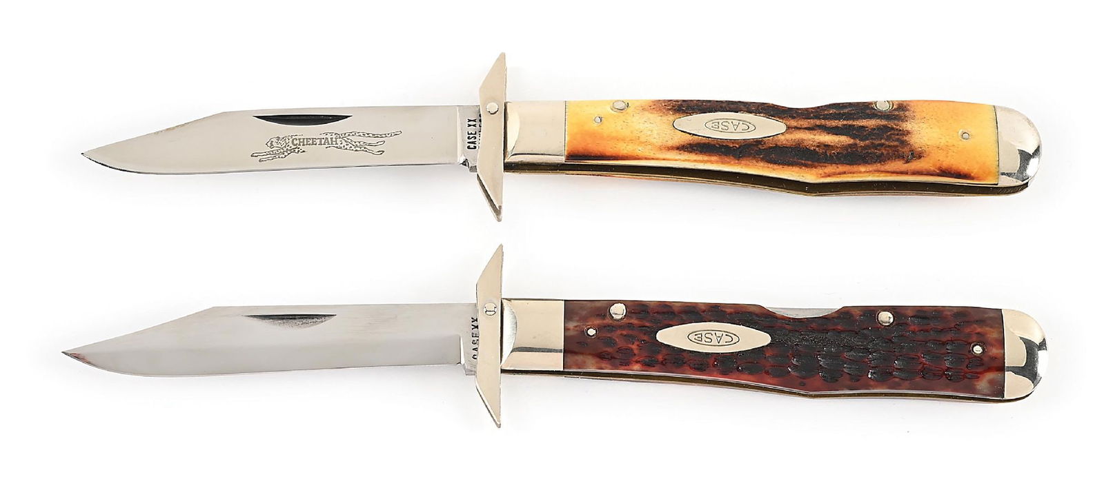 LOT OF 2: CASE XX USA 5111-1/2LSSP STAG CHEETAH FOLDING GUARD LOCK BACK AND CASE XX USA 6111-1/2L: Lot consists of: (A) C. 1971 CASE XX USA 5111-1/2LSSP stag nine dot cheetah folding guard stag lock back. Full CHEETAH etching on blade. Appears unused and unsharpened. The main blade is tang stamped