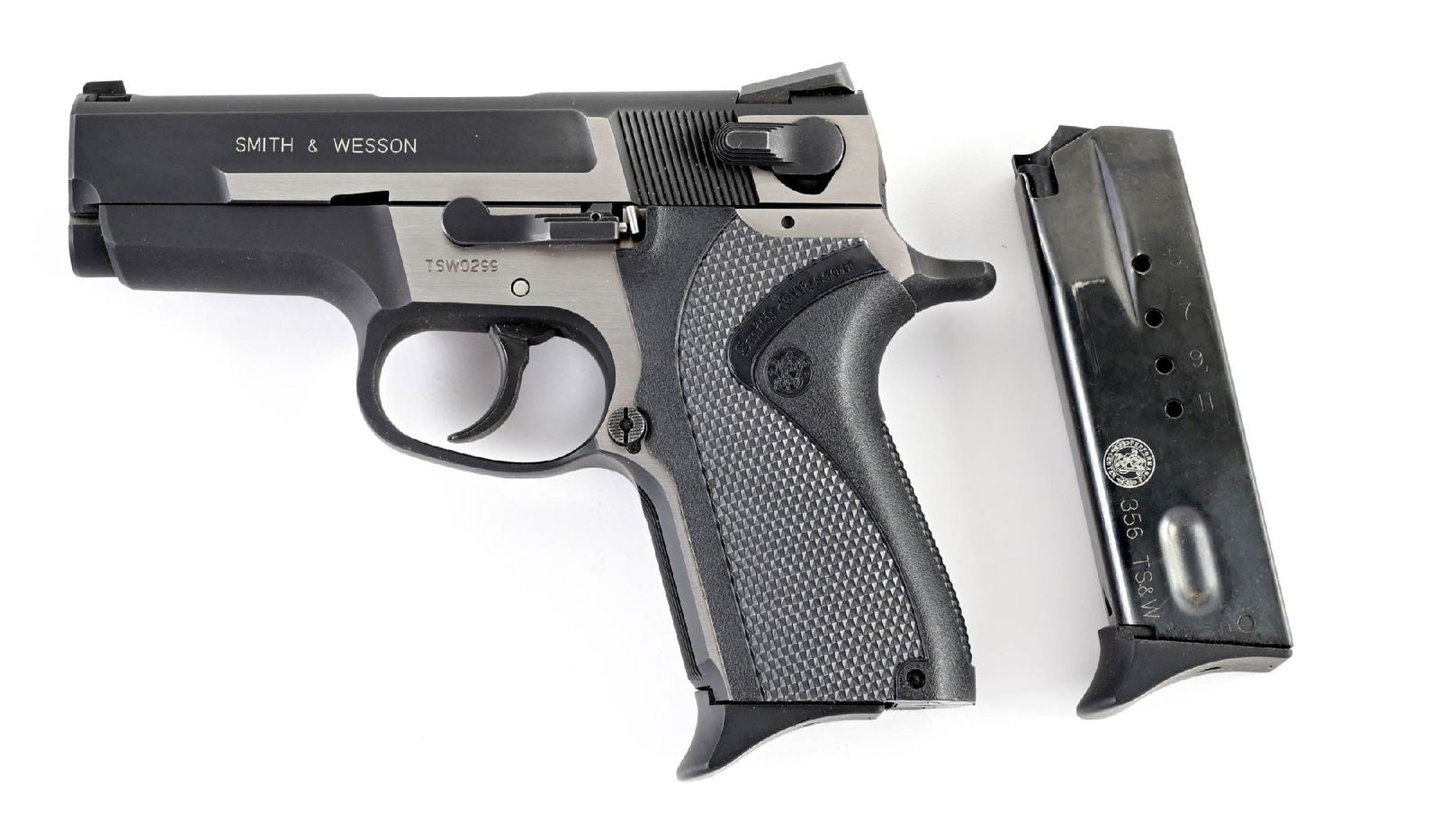 (M) SMITH & WESSON PERFORMANCE CENTER MODEL 3566 SEMI-AUTOMATIC PISTOL.: Manufactured 1993 for one year. Essentially a 3566 Compact version of the full sized IPSC model; very few were ever produced. Novak 3 dot sights and an additional magazines are included. Housed in a S