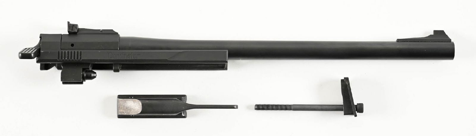 PACHMAYR DOMINATOR 7MM TCU CONVERSION KIT FOR 1911 PISTOLS.: Features a 14" matte blue barrel/upper and sports a target adjustable rear sight. Once installed, it is a single shot. Comes in its box with instructions. CONDITION: Shows in near new condition with