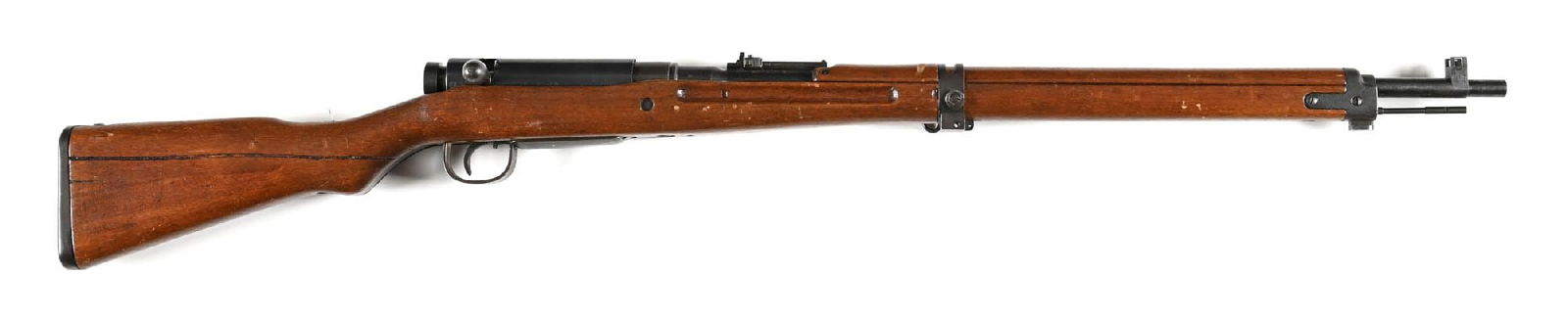 (C) KOKURA ARSENAL TYPE 99 7.7X58MM ARISAKA BOLT ACTION RIFLE: Series 24. Full arsenal brushed blue finish. Protected blade front sight and ladder rear without anti-aircraft arms. Receiver marked with an intact chrysanthemum. Bolt retains sliding dust cover. Stan