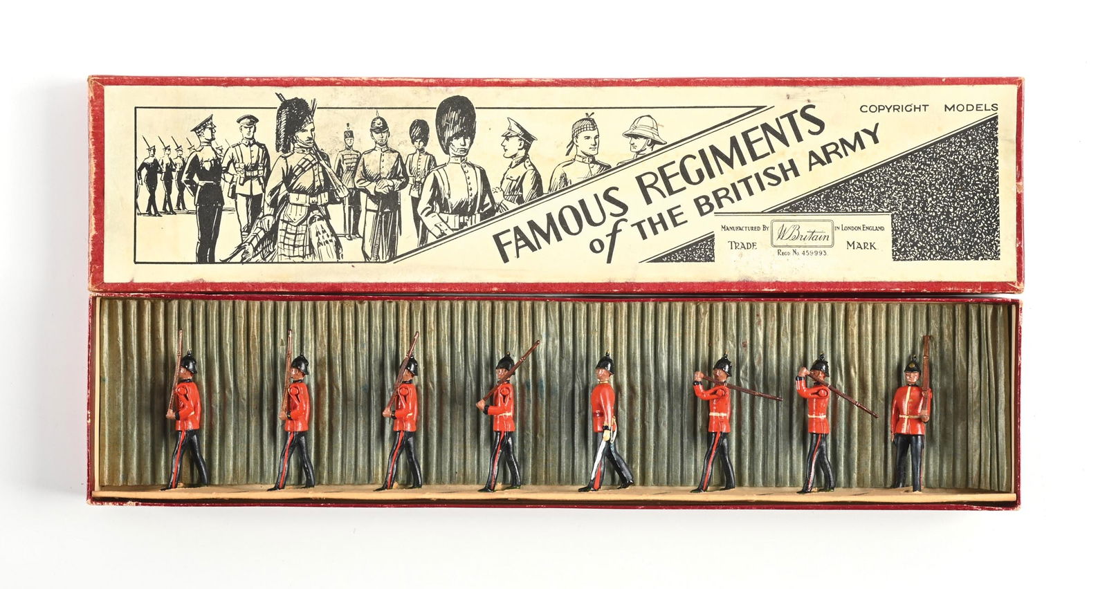W. BRITAIN FAMOUS REGIMENTS OF THE BRITISH ARMY THE ROYAL SUSSEX REGIMENT NO. 1575 IN BOX (1 of 2)