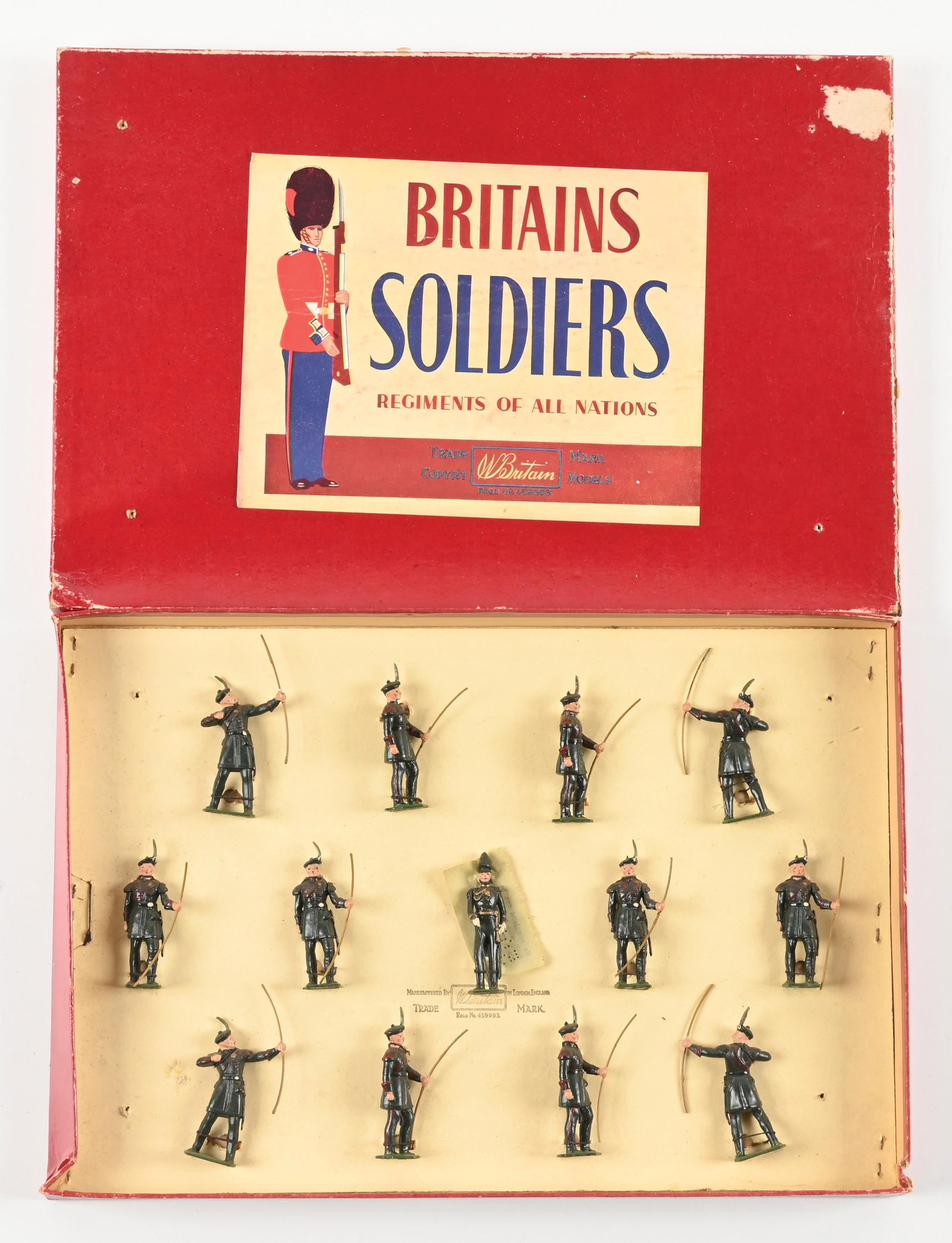 W. BRITAIN THE ROYAL COMPANY OF ARCHERS THE QUEENS SCOTTISH BODYGUARDS NO. 2079 IN BOX (1 of 2)