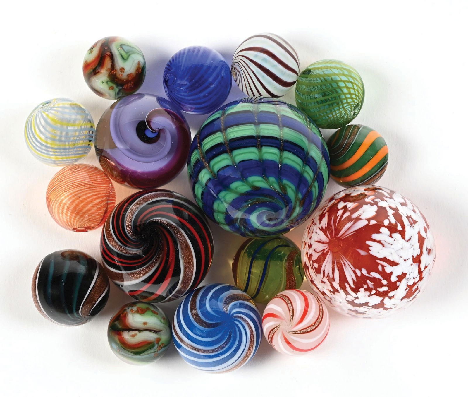 LOT OF 16: MIXED CONTEMPORARY MARBLES (1 of 1)