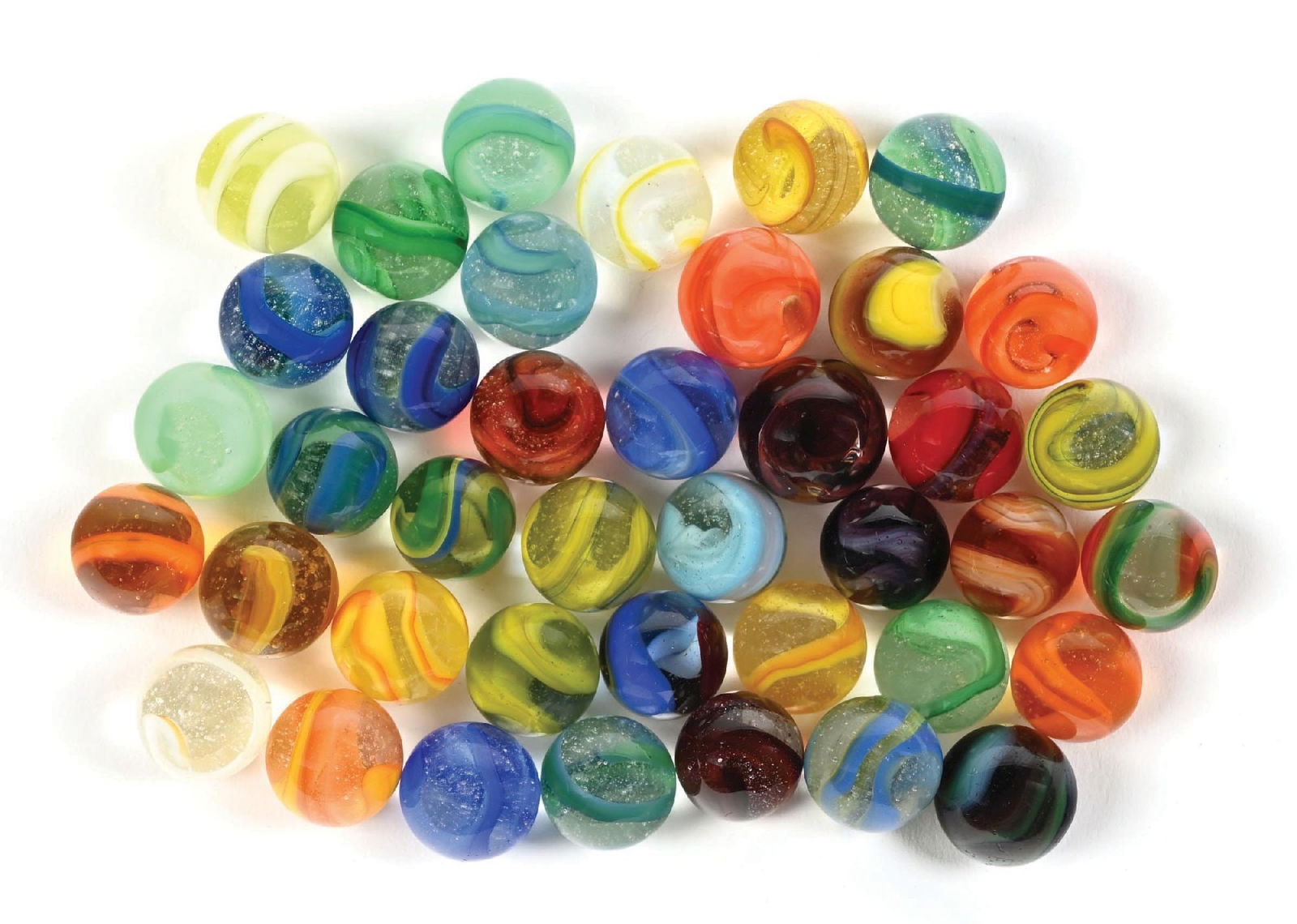 LOT OF APPROXIMATELY 40 AKRO SNAKE MARBLES: 5/8" - 11/16" diam. Lot includes many two- and three-color snakes, one oxblood snake, and one with two colors and oxblood snake. Condition: (9.4). Dimensions: Largest: 3/4" Dia.