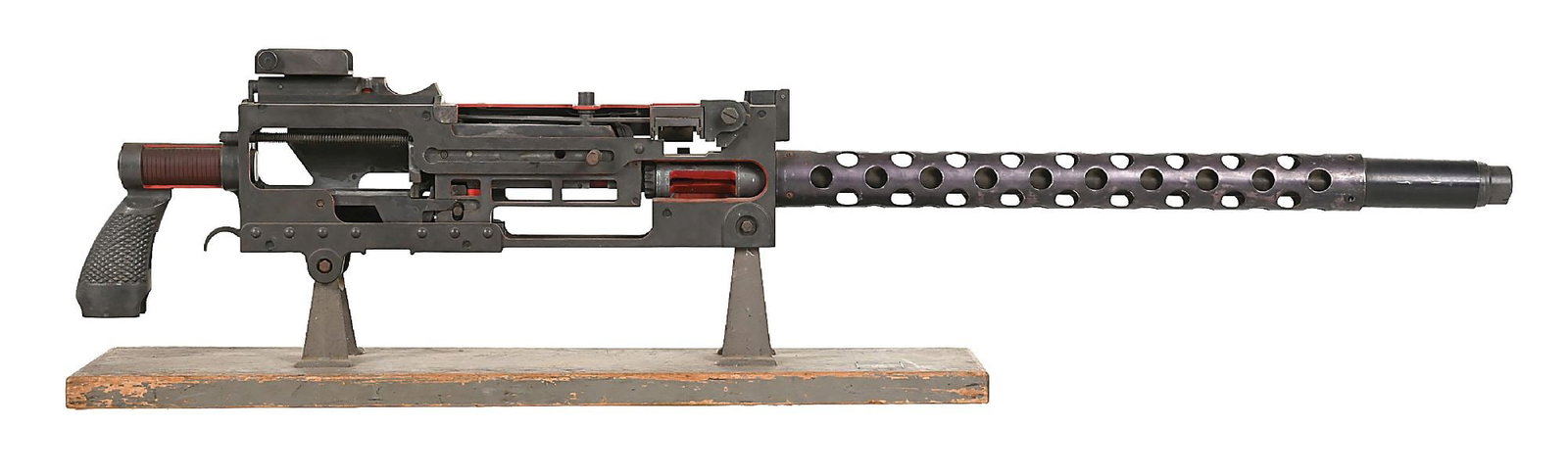 OVERSIZED BROWNING M1919A6 MACHINE GUN CUTAWAY CLASSROOM TRAINING AID.: Built in 200% scale with cutaways and moving parts, these models were used to demonstrate operation for GIs. Produced with largely alloy construction. Cutaways are highlighted in red for ease of instr