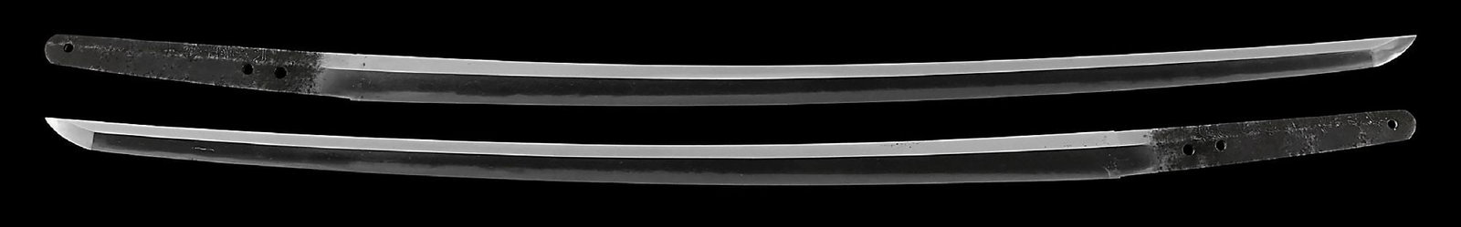 KATANA IN SHIRASAYA WITH A NOTATION FOR YOSOZAEMON SUKESADA: 66.4cm nagasa of classic shinogi zukuri form. Nakago with a purported signature for Yosozaemon Sukesada, but the work appears to be more consistent with a student of the Osafune mainline school. Open