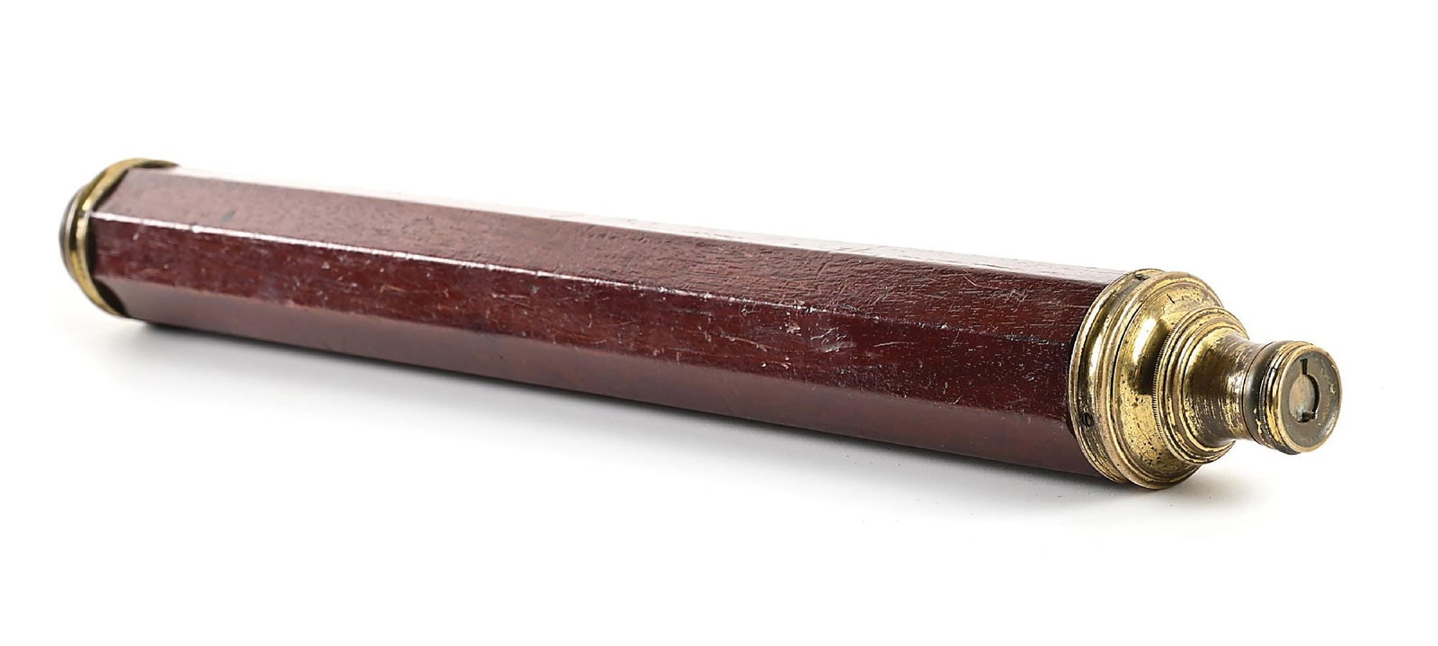 18TH CENTURY BRITISH TELESCOPE.: Excellent and clear optics. A fine Revolutionary War period ship captain's or officer's 8-sided single draw telescope nearly identical to those made by renown London maker Dolland. Measures 13-7/8" cl