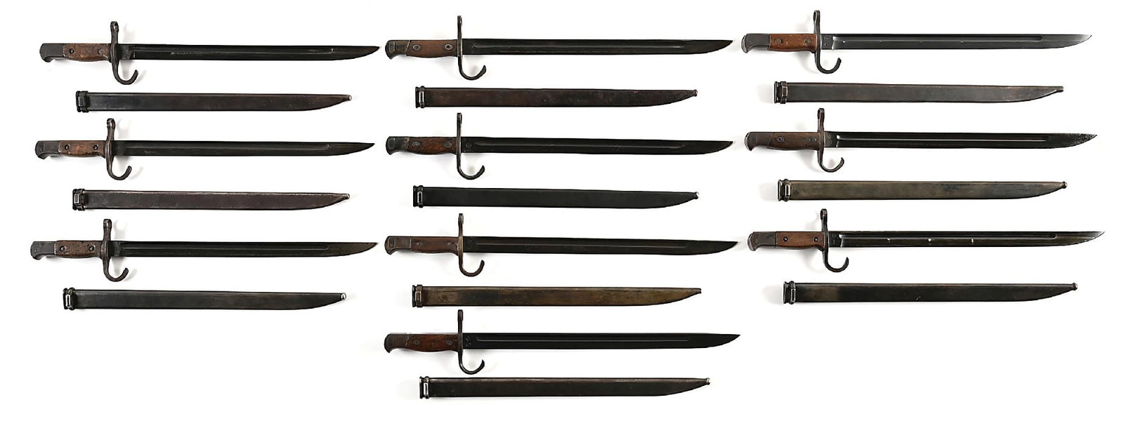 LOT OF 10: IMPERIAL JAPANESE TYPE 30 ARISAKA BAYONETS. (1 of 2)