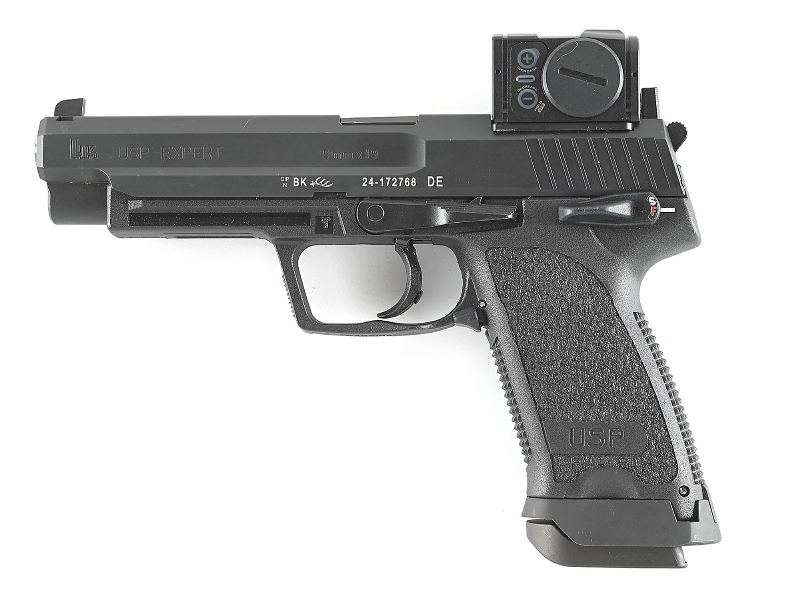 (M) HK USP EXPERT 9MM SEMI-AUTOMATIC PISTOL WITH AIMPOINT ACRO RED DOT SIGHT.: BK date code for 2019 and antler proof for Ulm. Classic Expert milled for the addition of an Aimpoint ACRO P2 3.5 MOA red dog sight and with added Jet Funnel. Accompanied by six additional magazines i