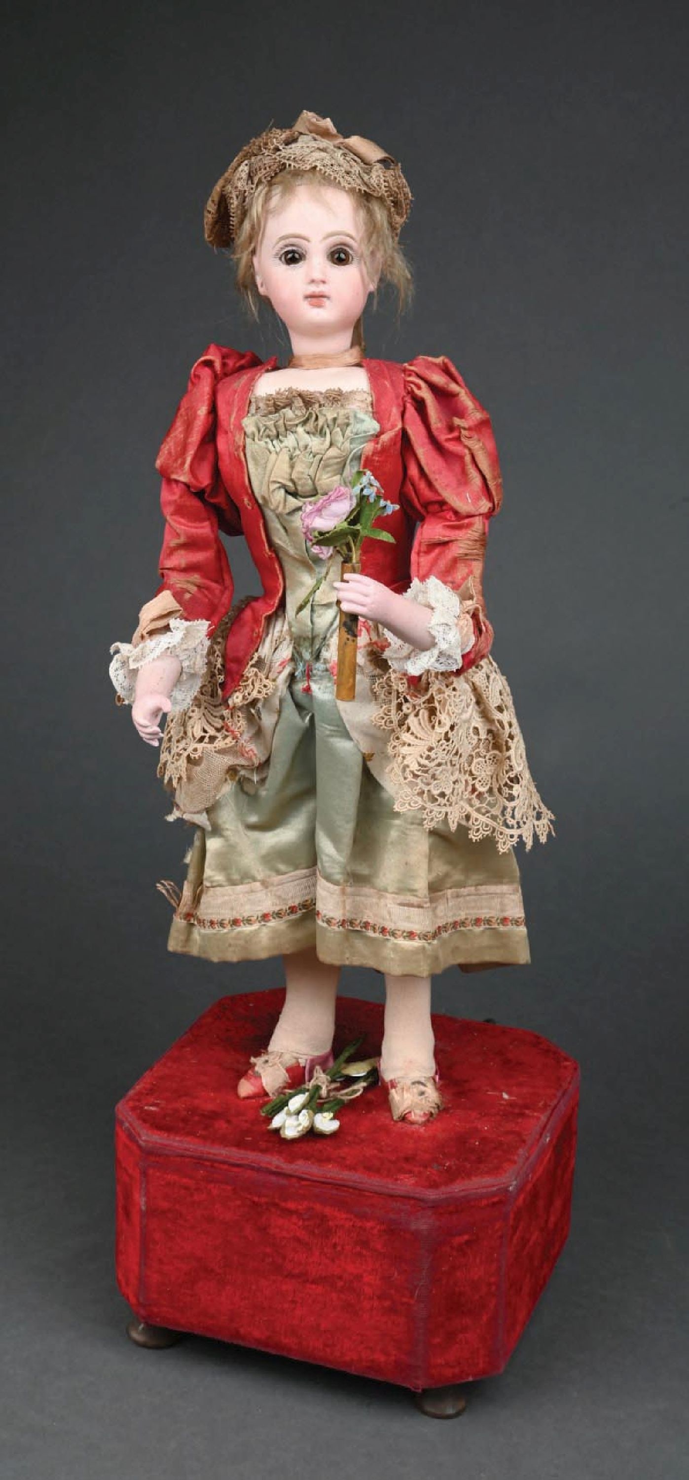 EARLY FRENCH BISQUE HEAD WIND-UP AUTOMATON (1 of 5)