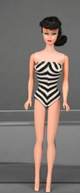VINTAGE BRUNETTE BARBIE DOLL #5 IN WHITE & BLACK SWIMSUIT WITH ADDITIONAL CLOTHING