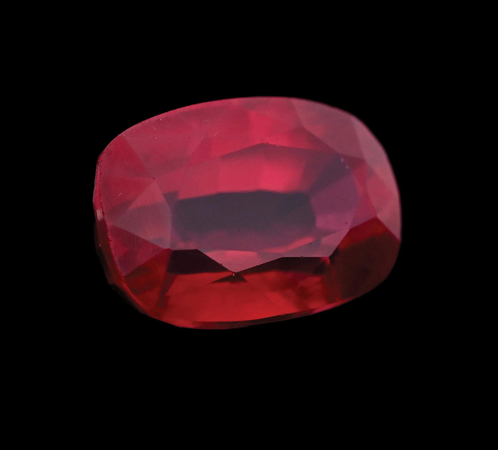 LOOSE 13.80CT CUSHION CUT RUBY (1 of 5)