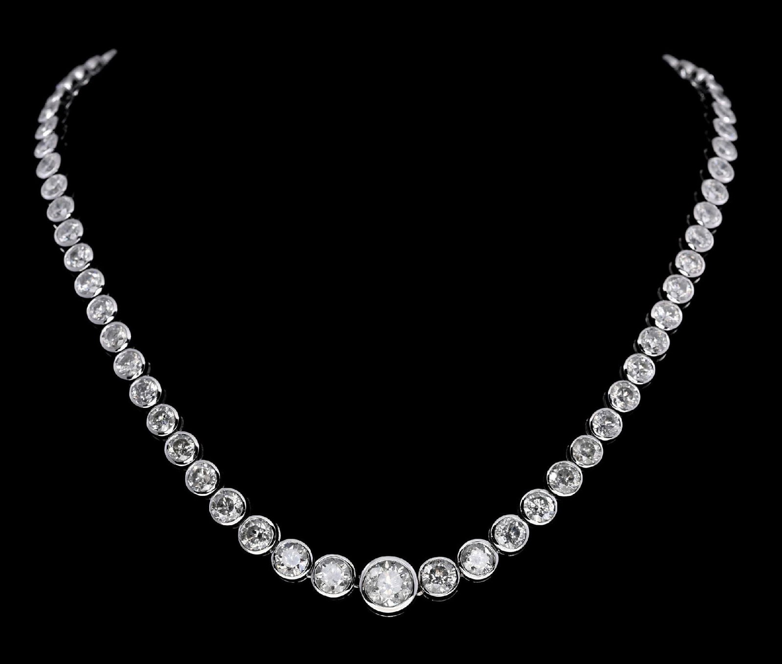 14K WHITE GOLD 32CT TW DIAMOND NECKLACE W/REPORT: Ladies' 14k white gold graduated bezel-set diamond (32.57ctw) necklace accompanied by an original AIGL appraisal report with an ERRV of $161,980.00 (See additional website images of report for specifi