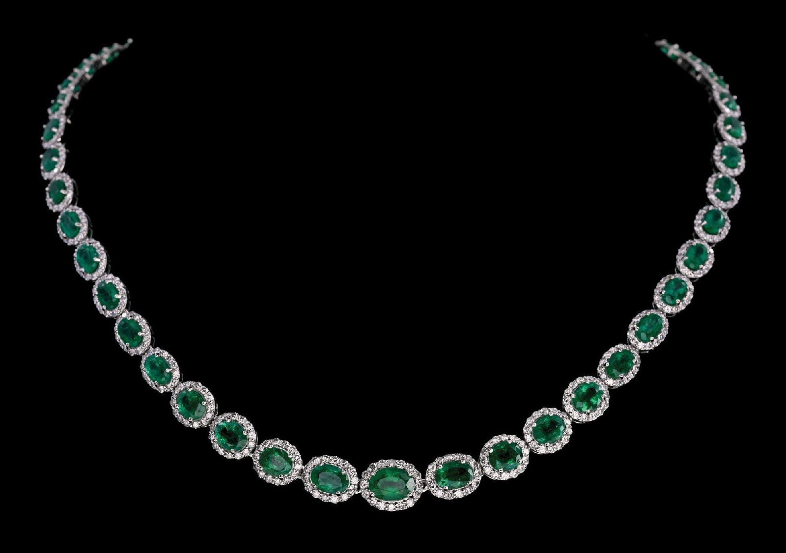 PLATINUM EMERALD & DIAMONS NECKLACE W/REPORT: Ladies' platinum emerald (24.05ctw) and diamond (7.65ctw) necklace accompanied by an original AIGL appraisal report with an ERRV of $77,324.00 (See additional website images of report for specificatio