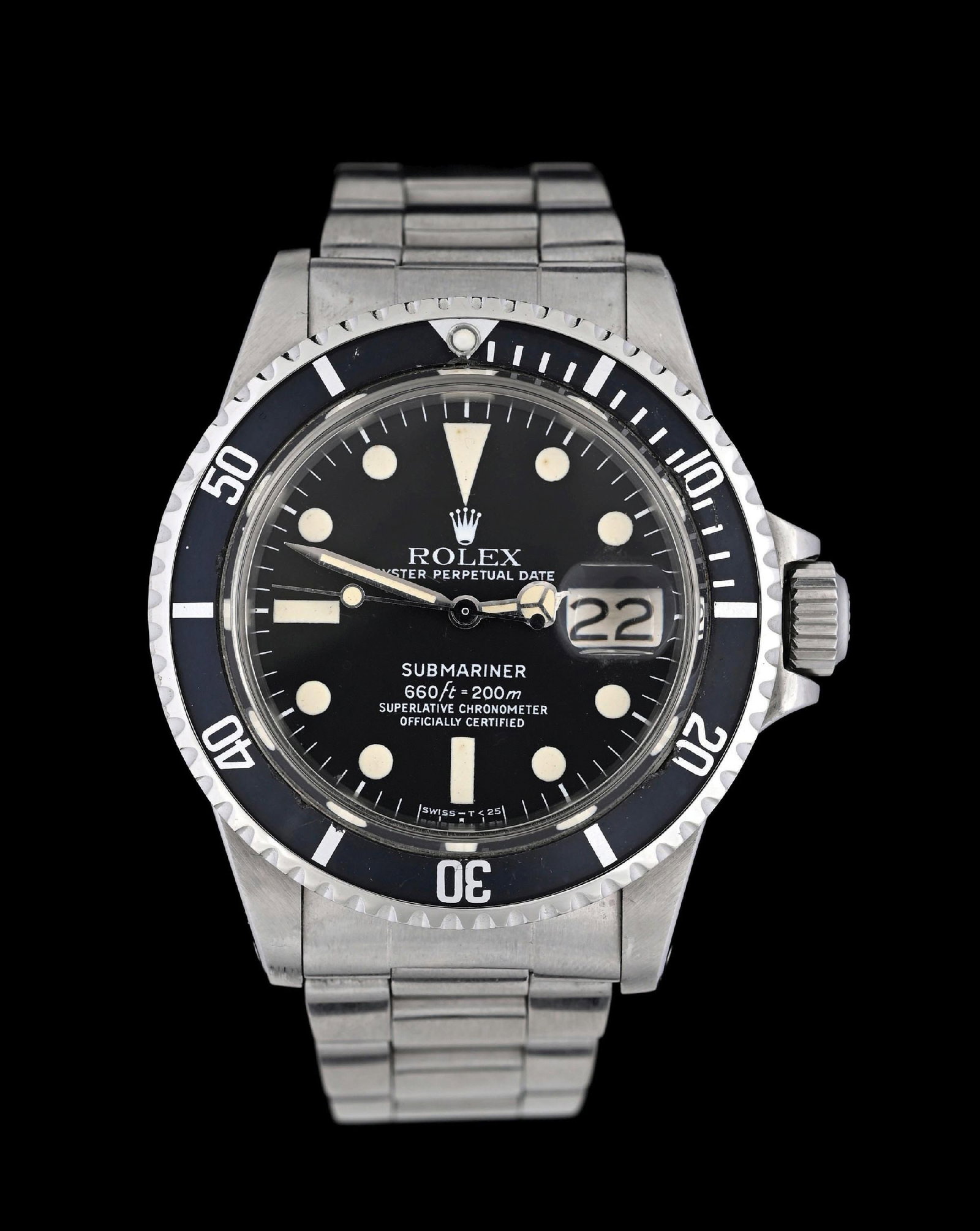 ROLEX OYSTER PERPETUAL SUBMARINER DATE IN STEEL, REF. 1680 W/BOX: Rolex 40mm Oyster Perpetual Submariner Date wristwatch in stainless steel with rotating bezel and black "SWISS-T<25" dial. Reference number 1680, serial number 53992## (C. 1978). Automatic self-windin