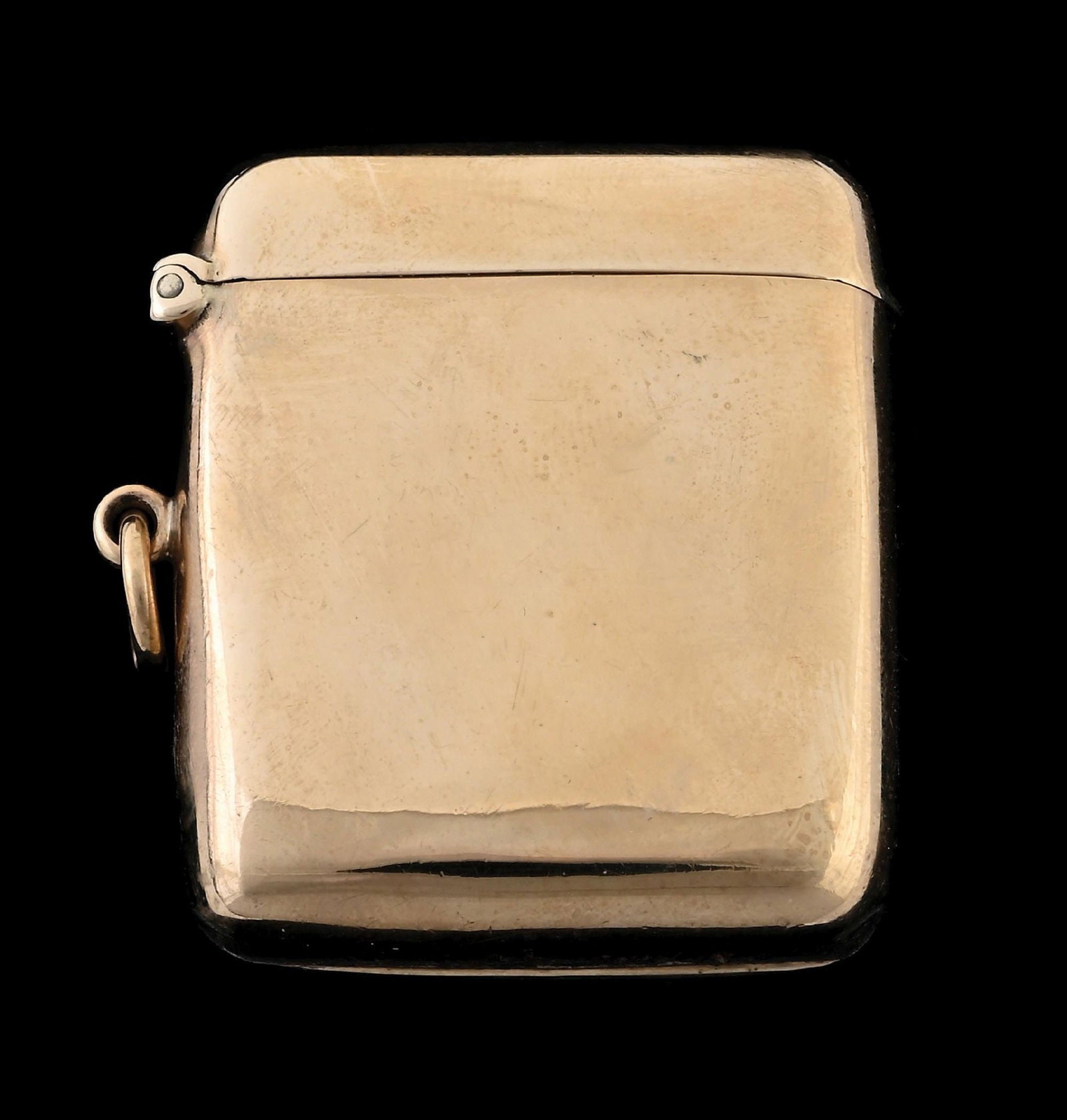 ENGLISH 9K GOLD MATCH SAFE: Simple design. Tests for 9K gold. 23.5 grams. From the portfolio of an avid and dedicated collector. Condition: (Excellent). Dimensions: 1 - 1/2" x 1 - 3/4".