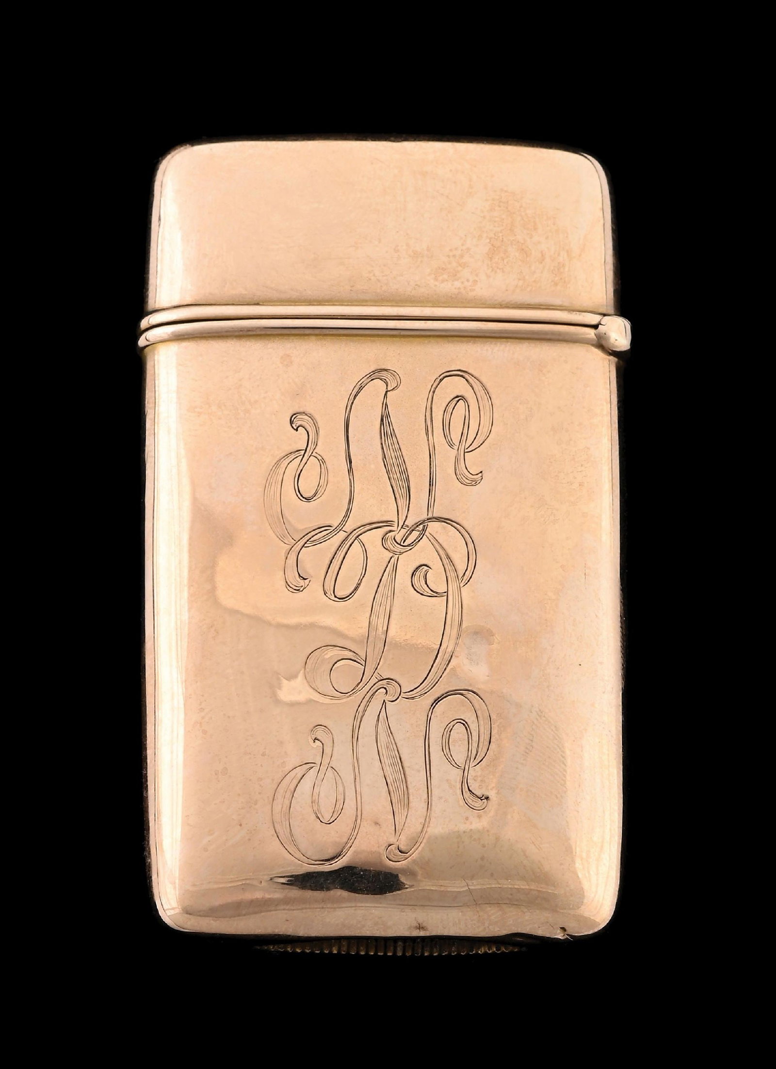 9K GOLD MATCH SAFE: Simple design. Tests for 9K gold. 19.2 grams. From the portfolio of an avid and dedicated collector. Condition: (Excellent). Dimensions: 1 - 1/2" x 2 - 1/2".