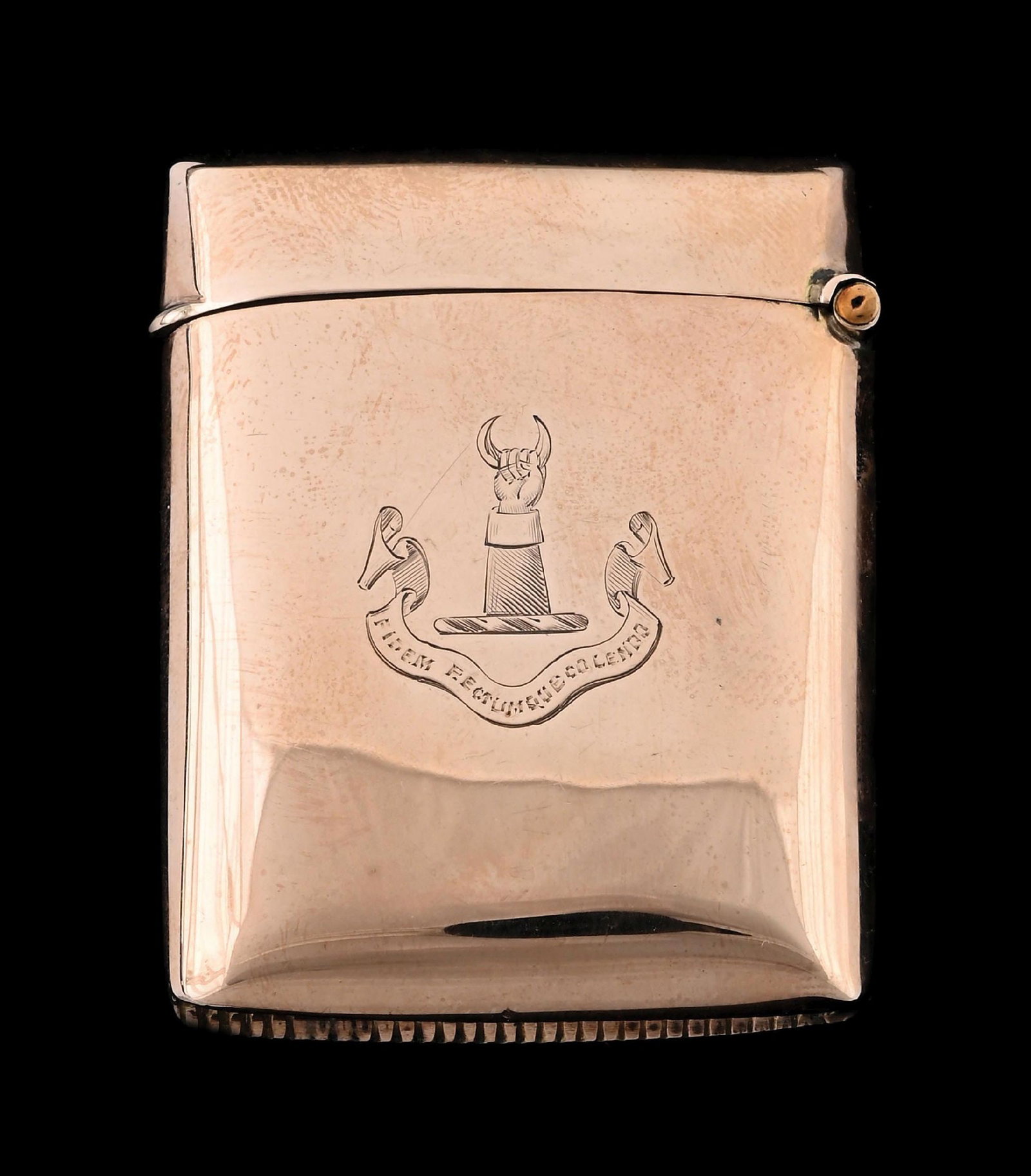 ENGLISH 9K GOLD MATCH SAFE: Simple design. Stamped and tests for 9K gold. 22.8 grams. From the portfolio of an avid and dedicated collector. Condition: (Excellent). Dimensions: 1 - 1/2" x 2".