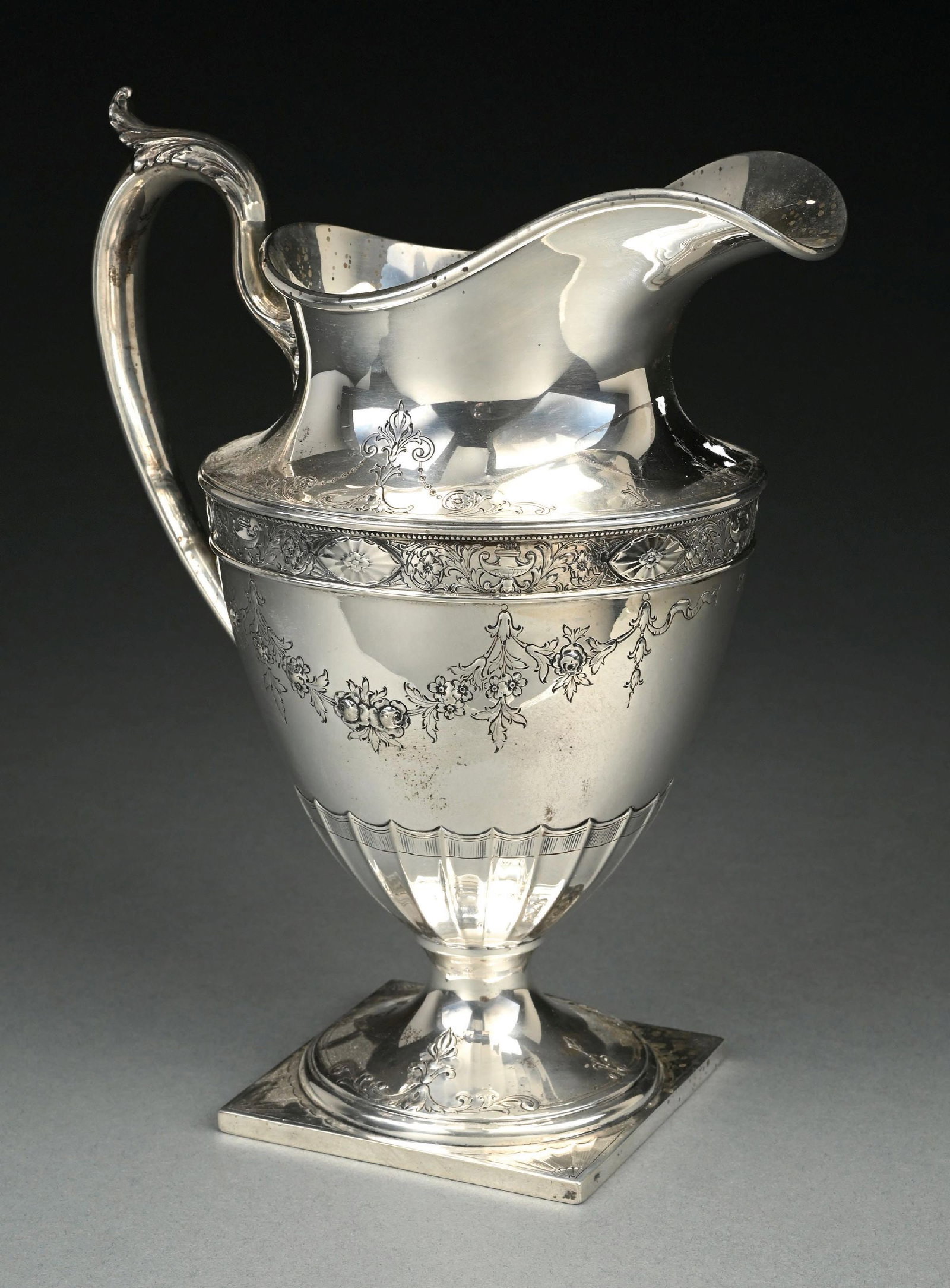 GORHAM HAND-CHASED STERLING SILVER 3.5 PINT WATER PITCHER, PATTERN A9966 (1 of 5)