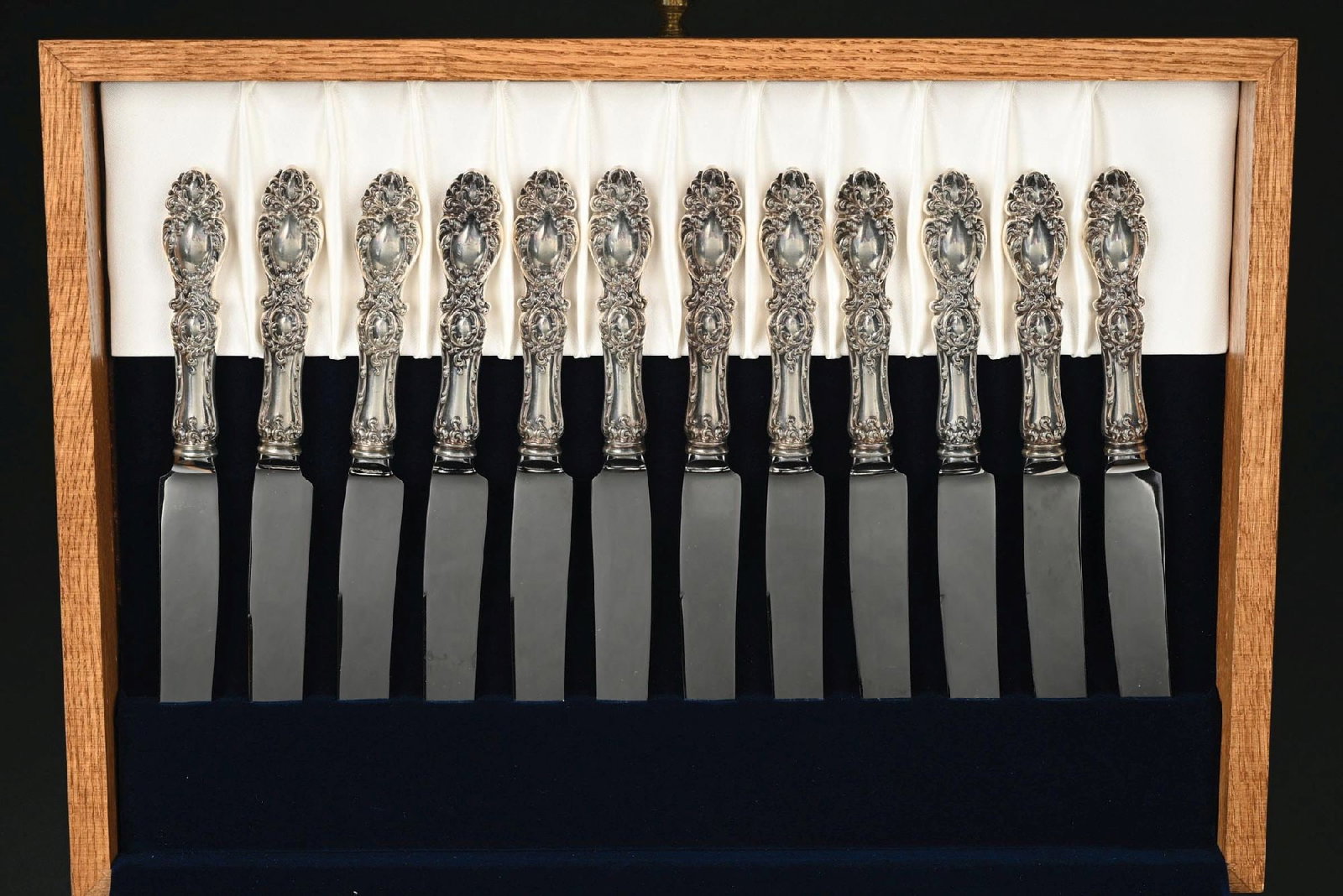 WALLACE-LUCERNE STERLING SILVERWARE SET - 4