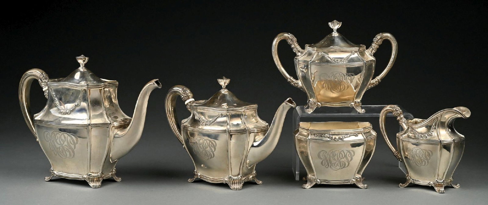 COLLECTION OF 5: TOWLE "GEORGIAN" STERLING SILVER #7653 TEA SERVICE: Gross weight: 91.7 ozt Condition: (Very Good - Excellent). Dimensions: