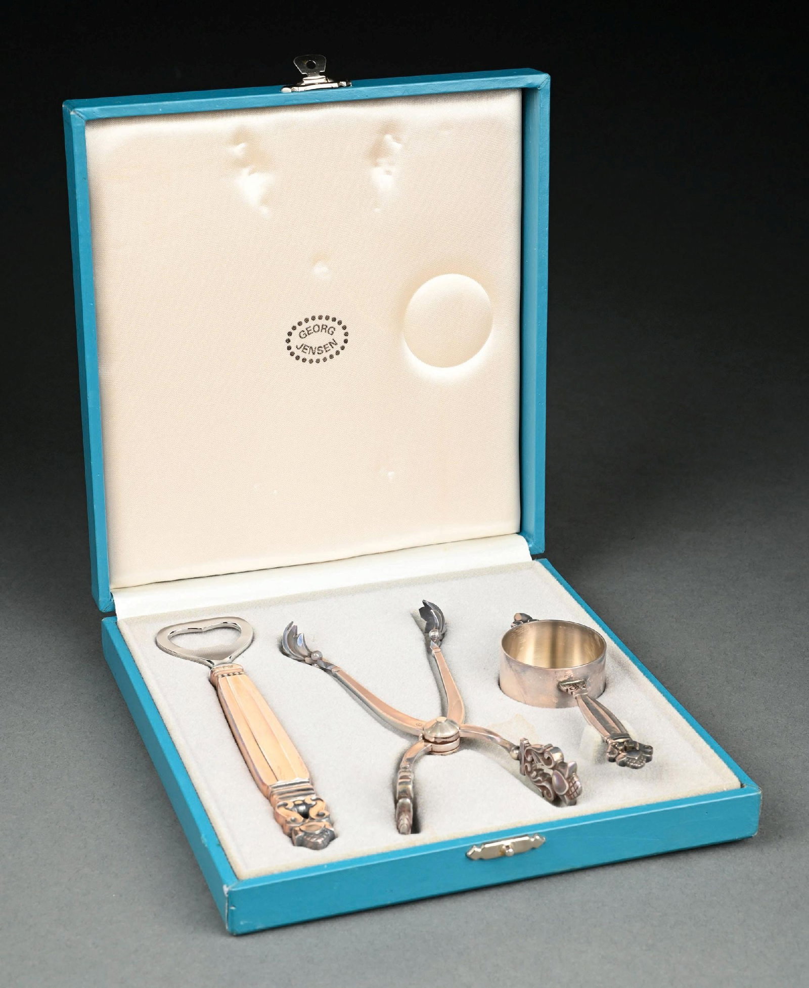 GEORG JENSEN STERLING SILVER 3-PIECE ACORN BAR SET W/BOX: Georg Jensen sterling silver and stainless steel 3 piece Acorn pattern bar set in original fitted case. Fully signed, hallmarked and additionally marked with model/pattern number "662b". Set appears a