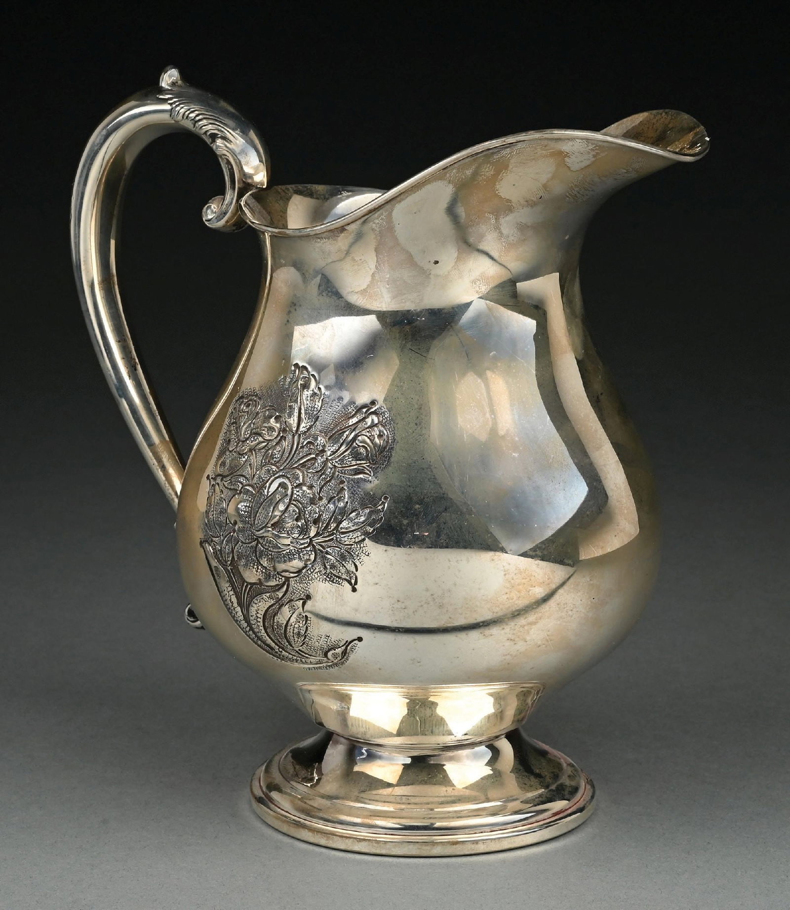 FRANK M. WHITING & CO. CHASED STERLING #1958 4 PINT WATER PITCHER (1 of 5)