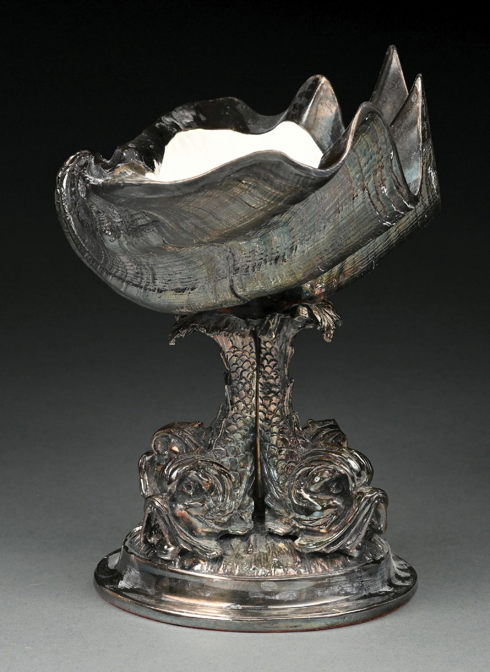 A LARGE SILVERED CLAM SHELL COMPOTE - 4