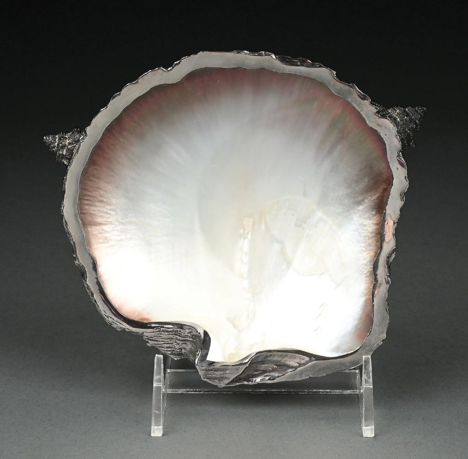 CARL SCHON, BALTIMORE STERLING SILVER AND MOTHER-OF-PEARL SHELL DISH (1 of 4)