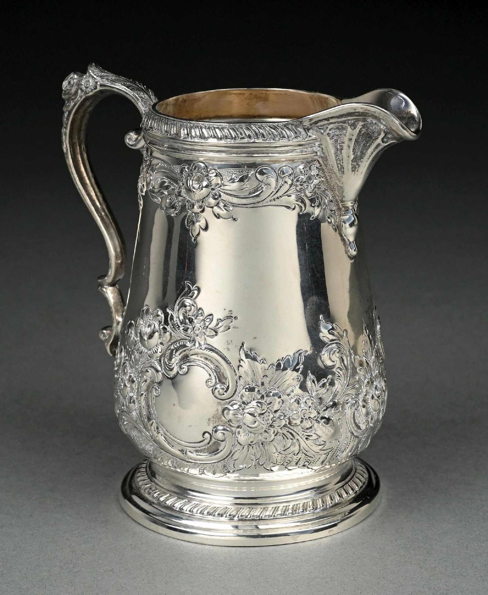 REED & BARTON "GEORGIAN" HAND-CHASED STERLING SILVER #615C PITCHER (1 of 5)
