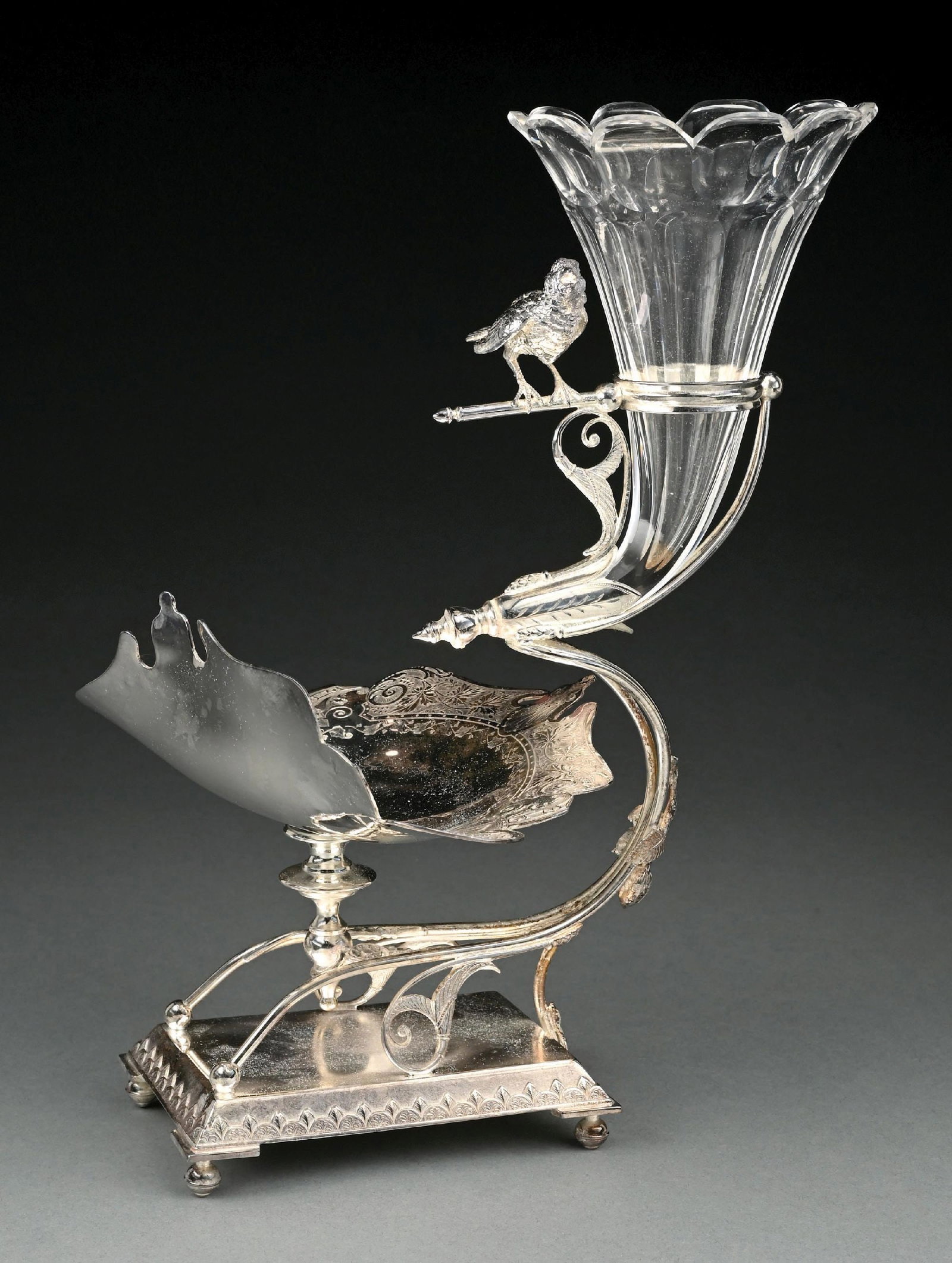 WILCOX SILVER PLATE AND CUT GLASS FIGURATIVE BIRD MOTIF CORNUCOPIA CENTERPIECE VASE (1 of 5)