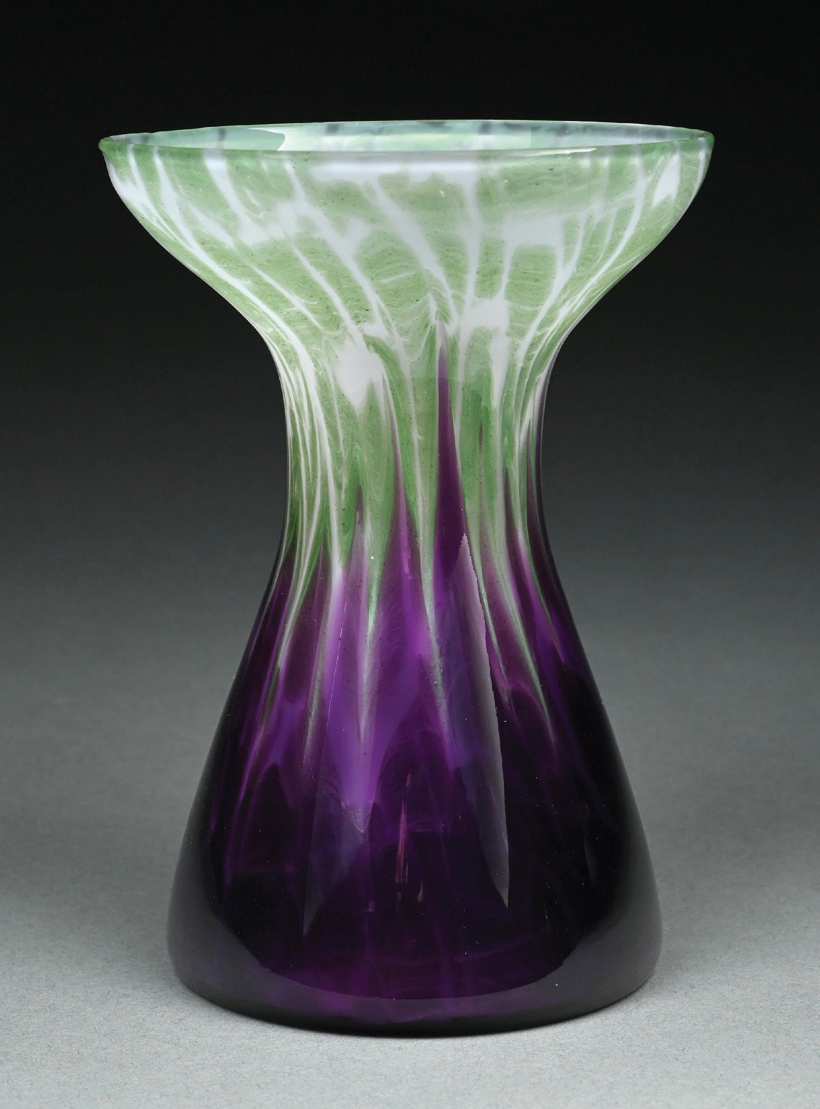 PURPLE LOETZ VASE - 3