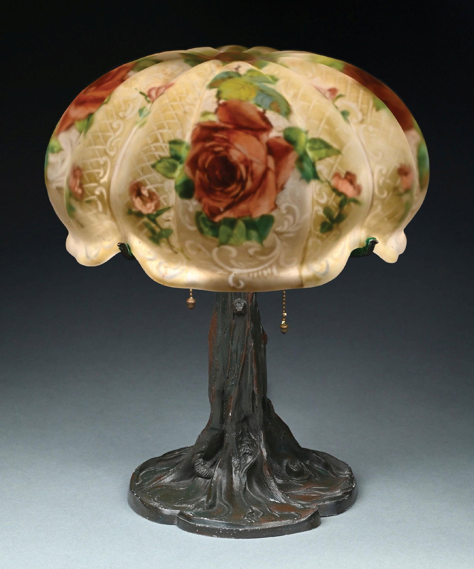 PAIRPOINT REVERSE PAINTED PUFFY ROSE TABLE LAMP (1 of 7)