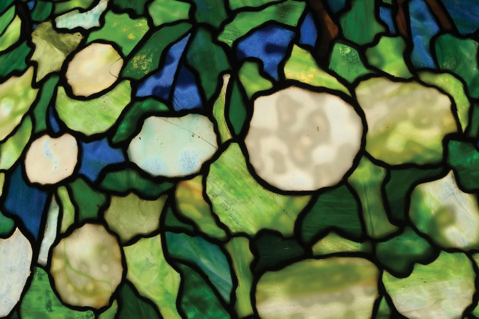 IMPORTANT TIFFANY STUDIOS HYDRANGEA "SNOWBALL" LEADED GLASS FLOOR LAMP - 13