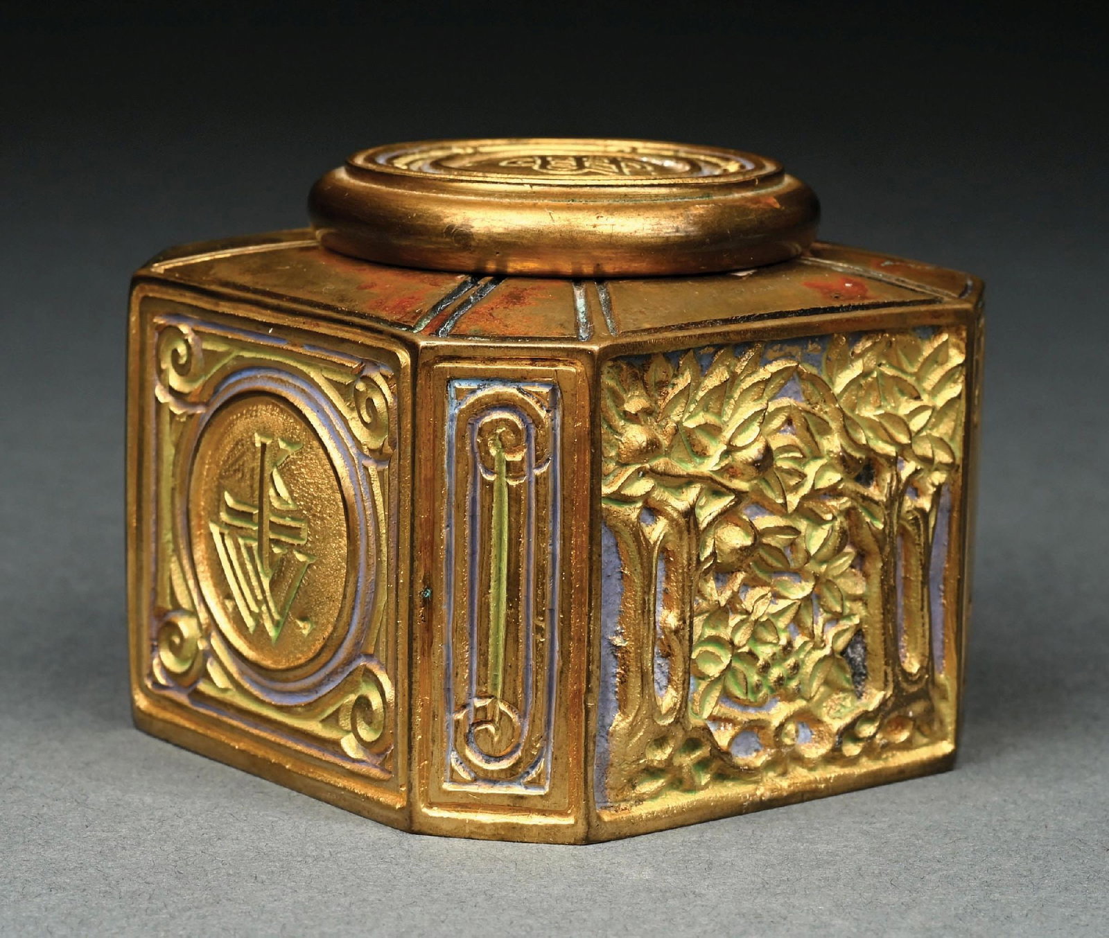 TIFFANY STUDIOS BRONZE INKWELL W/ BOOKMARK PATTERN (1 of 6)
