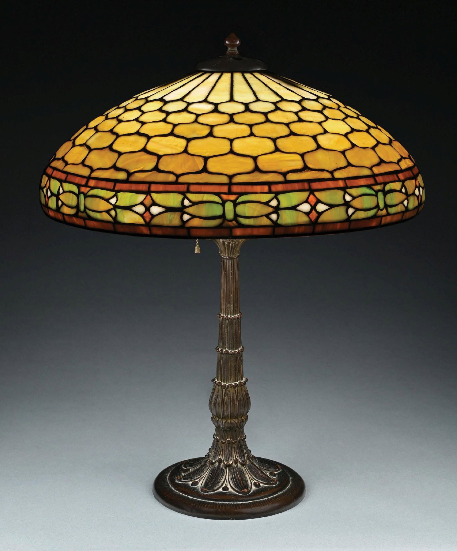 DUFFNER AND KIMBERLY LEADED GLASS TABLE LAMP - 2
