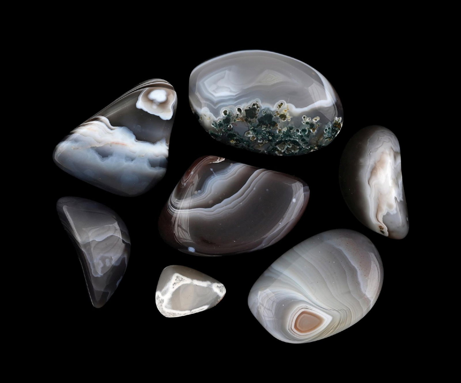 LARGE COLLECTION OF GREY BOTSWANA AGATE TUMBLED STONES (1 of 1)