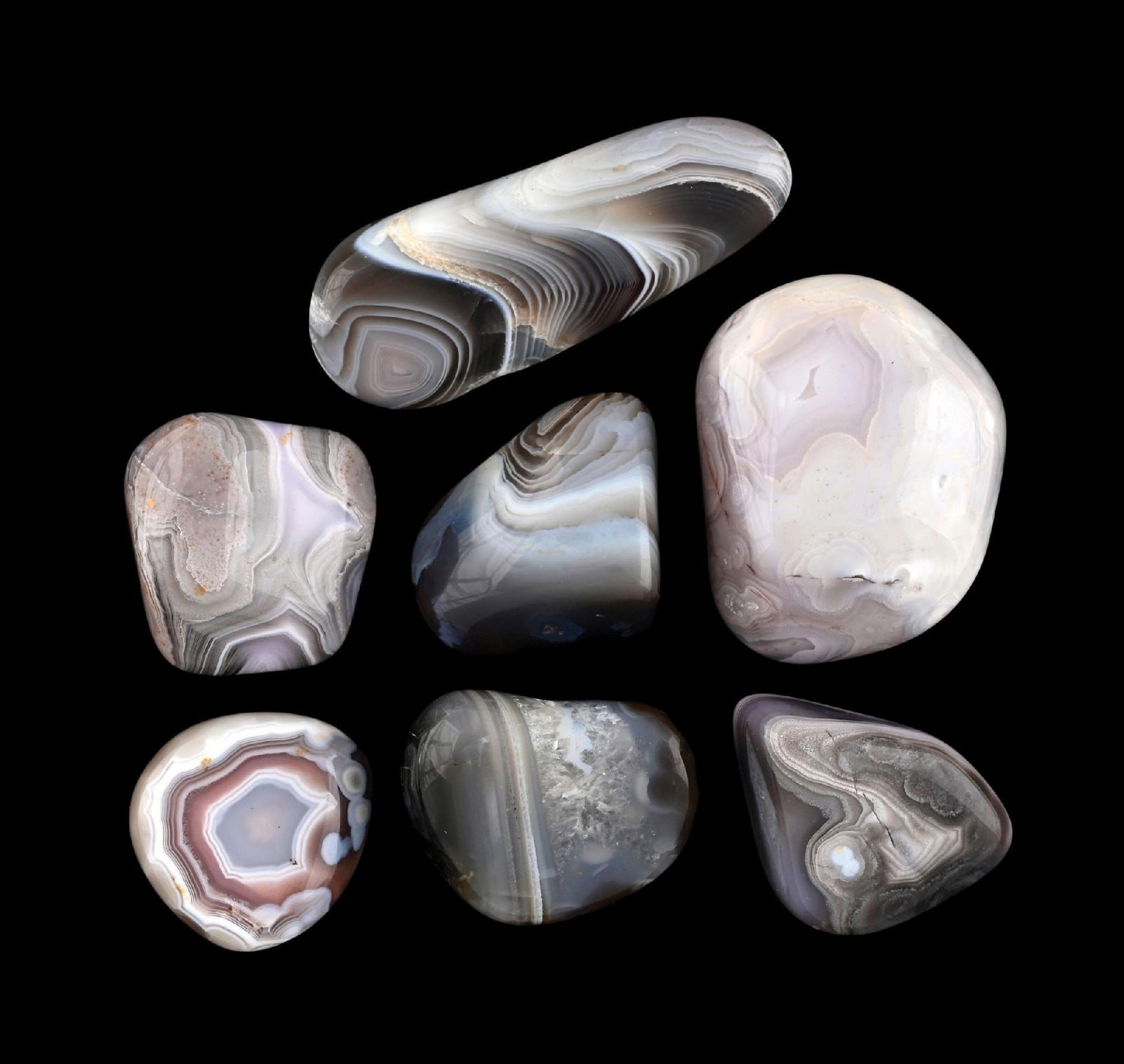 LARGE COLLECTION OF GRAY BANDED AGATE (1 of 1)