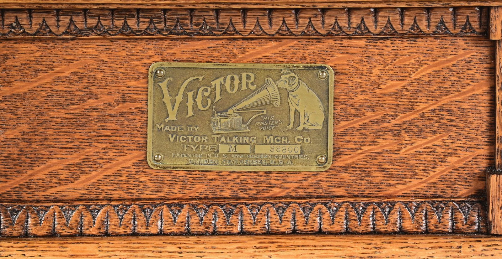 RCA VICTOR TYPE M RECORD PHONOGRAPH - 5