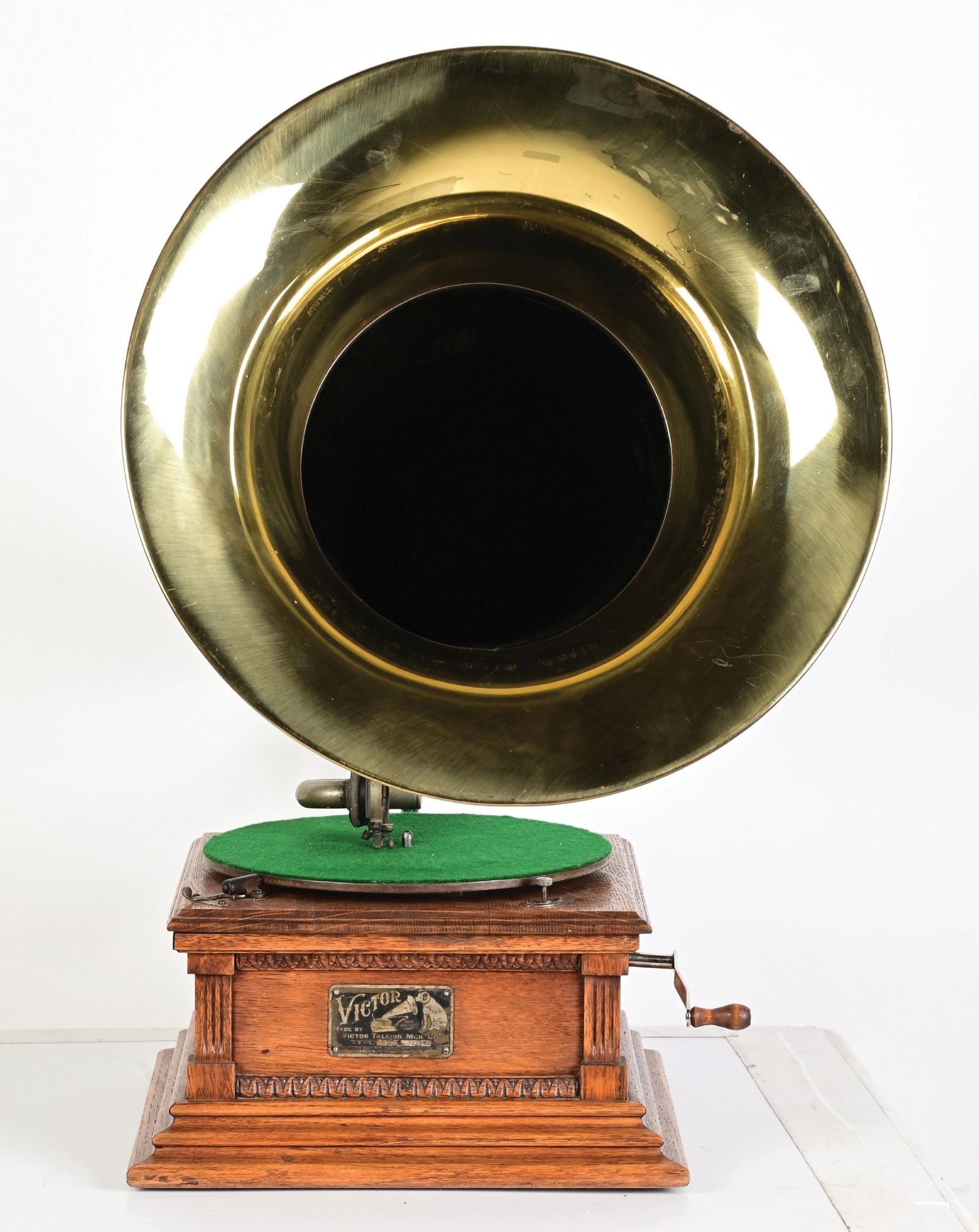 RCA VICTOR TYPE M RECORD PHONOGRAPH - 2