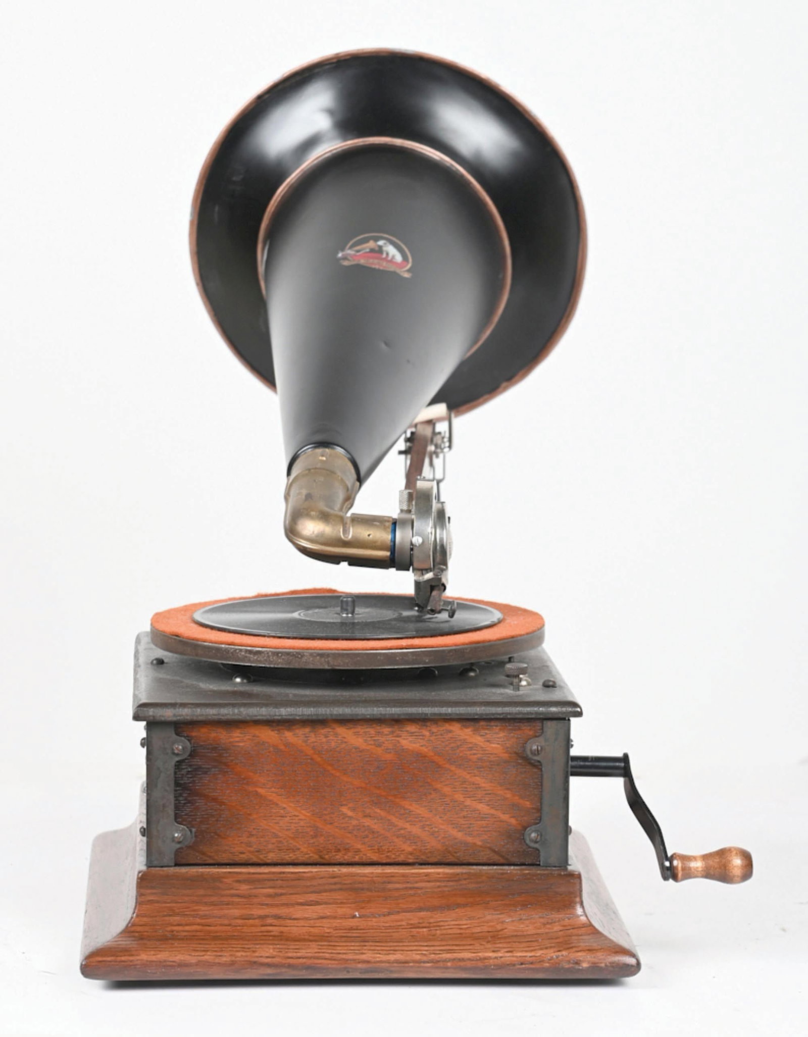 VICTOR TYPE R DISC PHONOGRAPH - 4